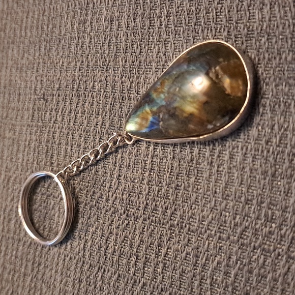 Large Teardrop Labradorite Keychain (2) - Picture 4 of 6